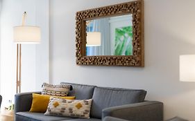 Deisy Apartments